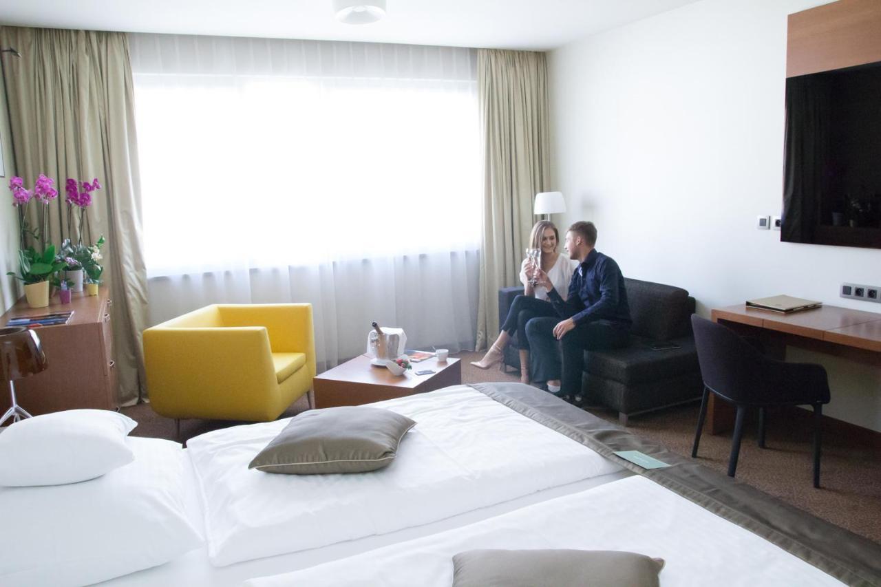 Mikado Hotel
